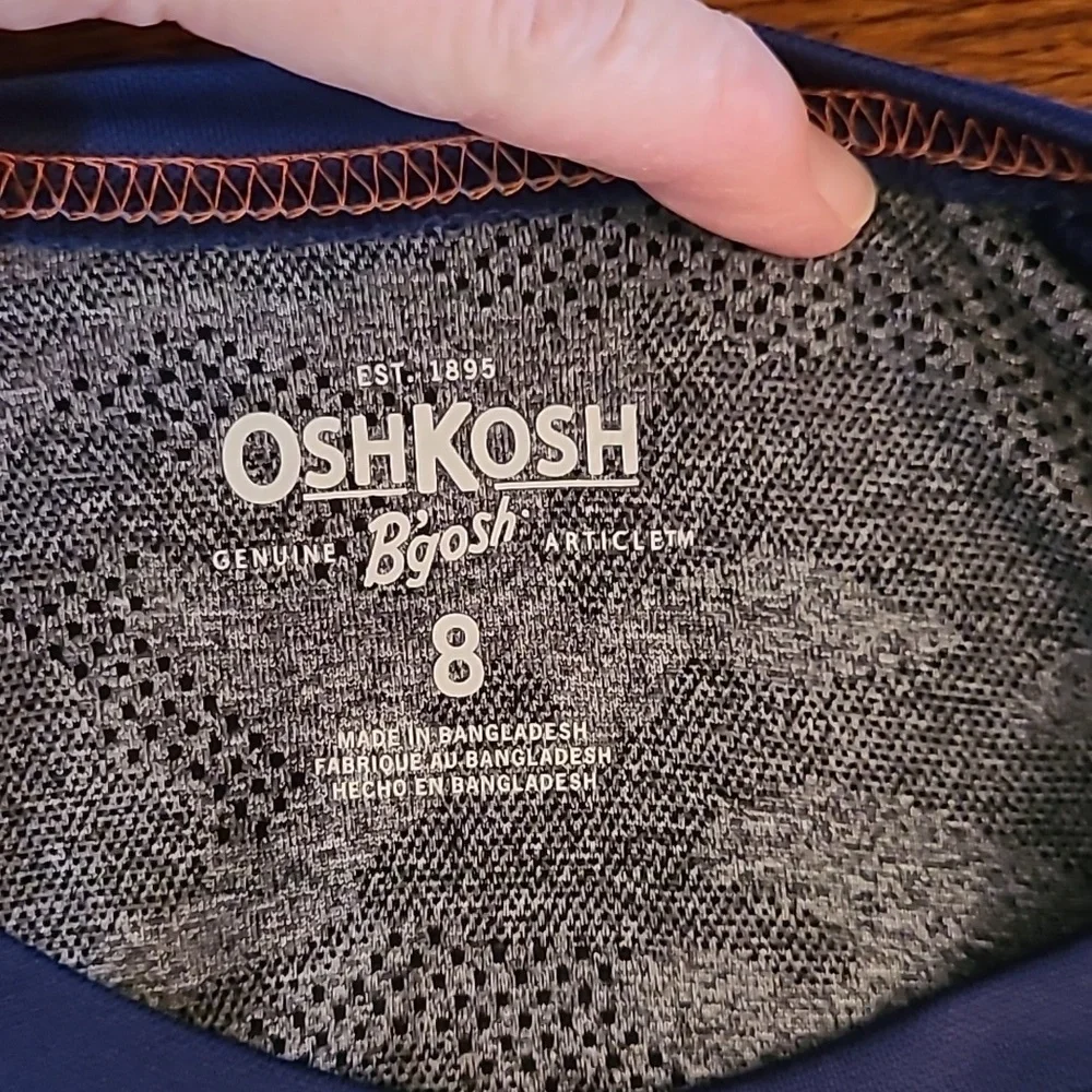 💥3for$12💥 Oshkosh boys long-sleeved shirt size 8